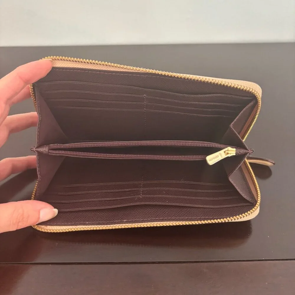 Coach Beige Debossed Patent Leather Zip Around Accordion Wallet - Picture 6 of 7